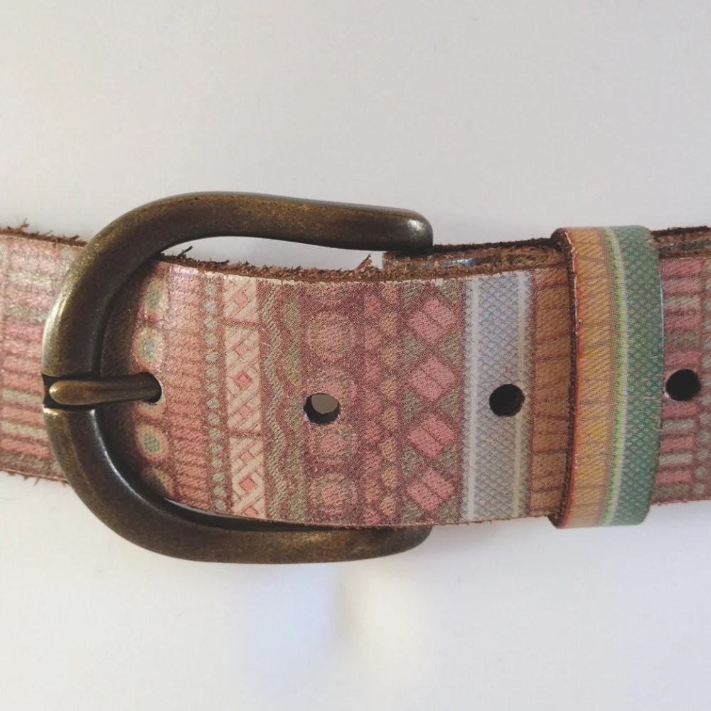 Fossil pastel print leather accented belt M
